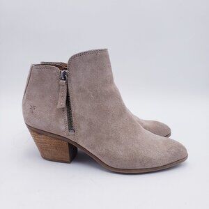 FRYE Judith Ash Taupe Beige Suede Ankle Double Zip Western Boot Bootie Size 8.5